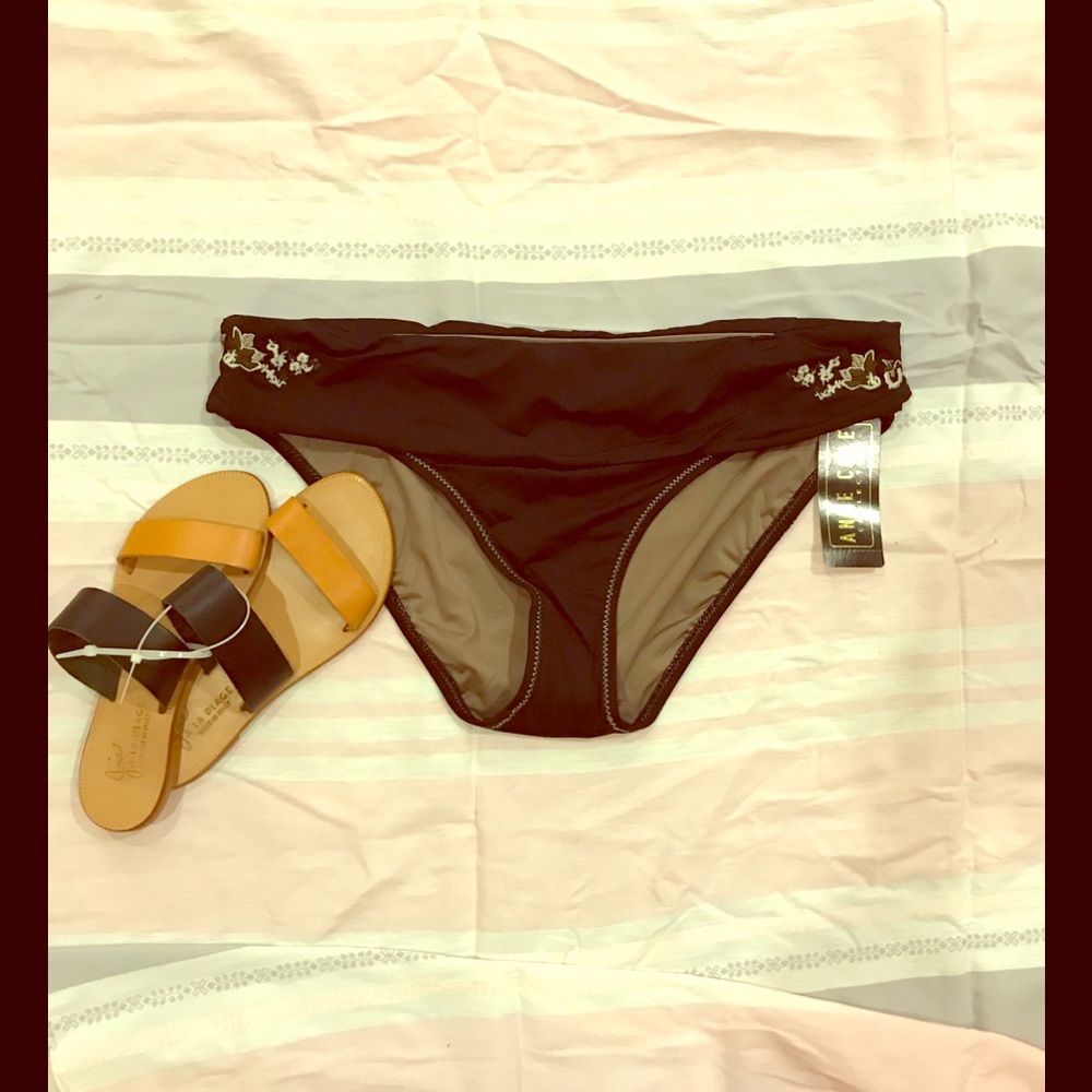 Anne Cole Collection black bikini with floral embroidery and fold over Sz XL NWT